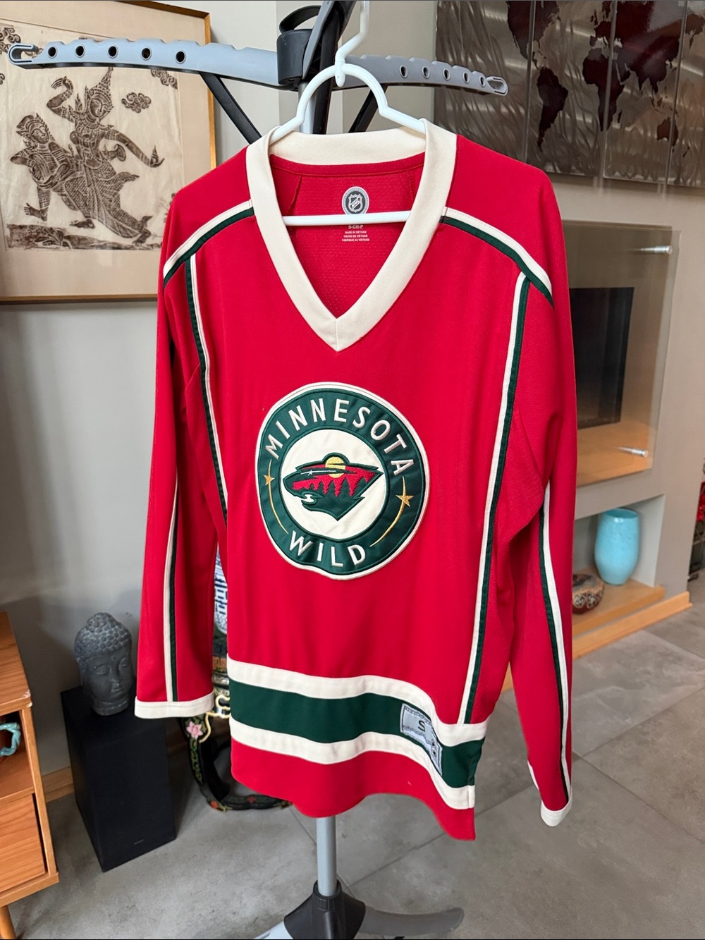 NHL Minnesota Wild Red NHL Hockey Jersey - men’s size S